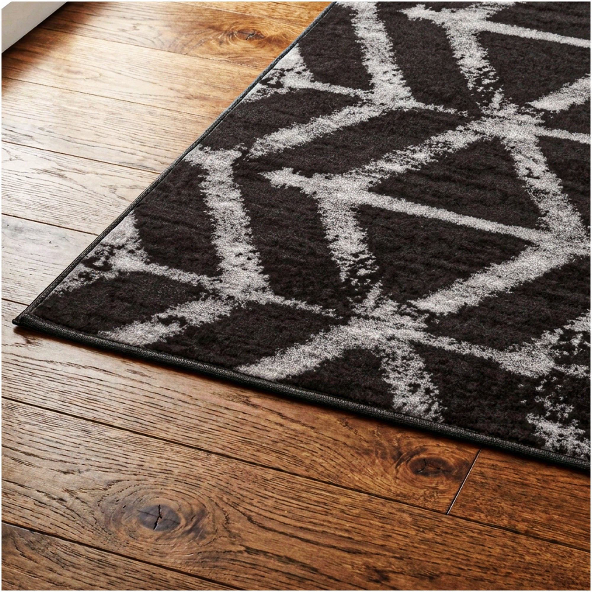 Traveler’s Path Indoor Area Rug – 40 oz Cut Pile, Custom Sizes & Colors