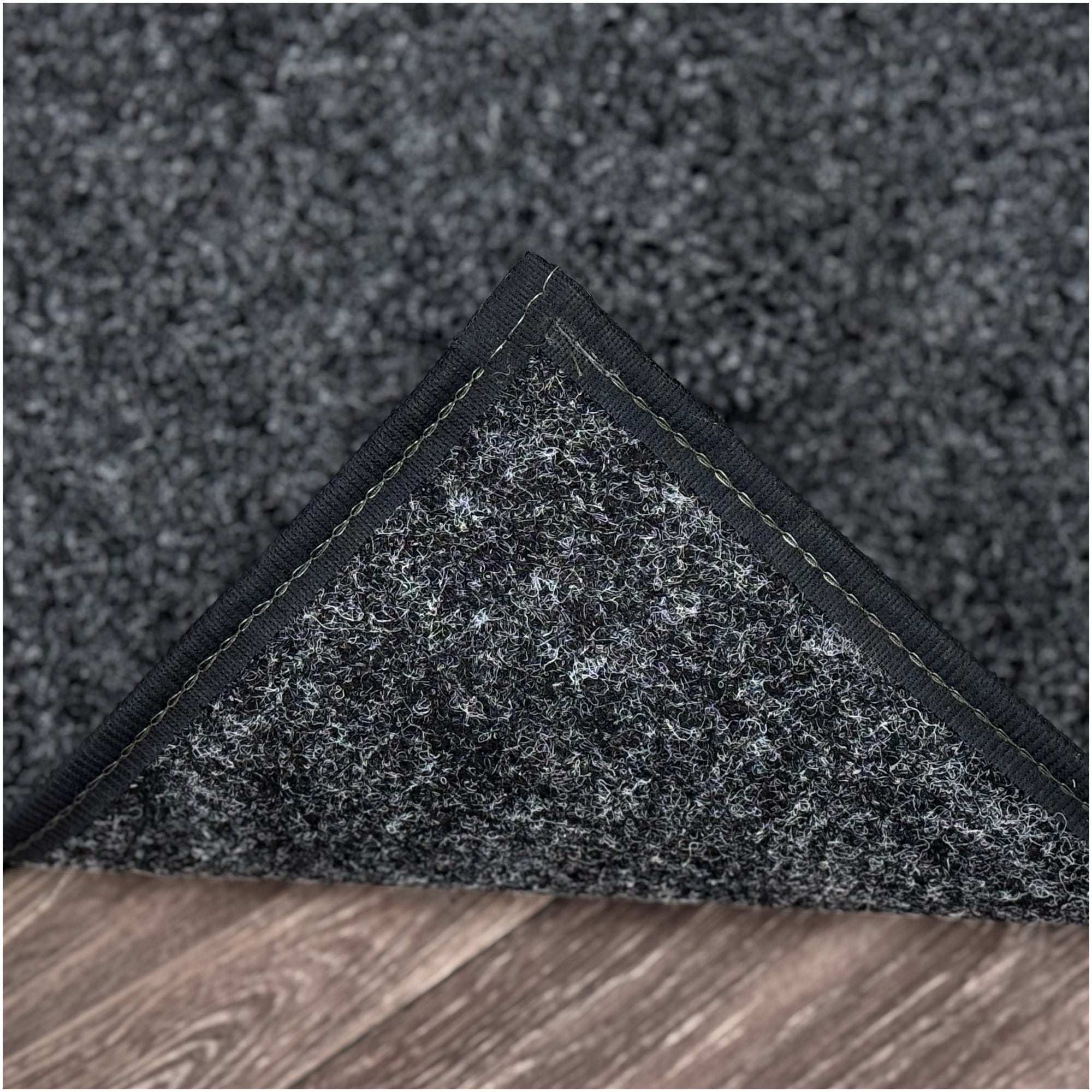 Grizzly Turf Indoor/Outdoor Area Rug – Durable, Weatherproof, Custom Cut