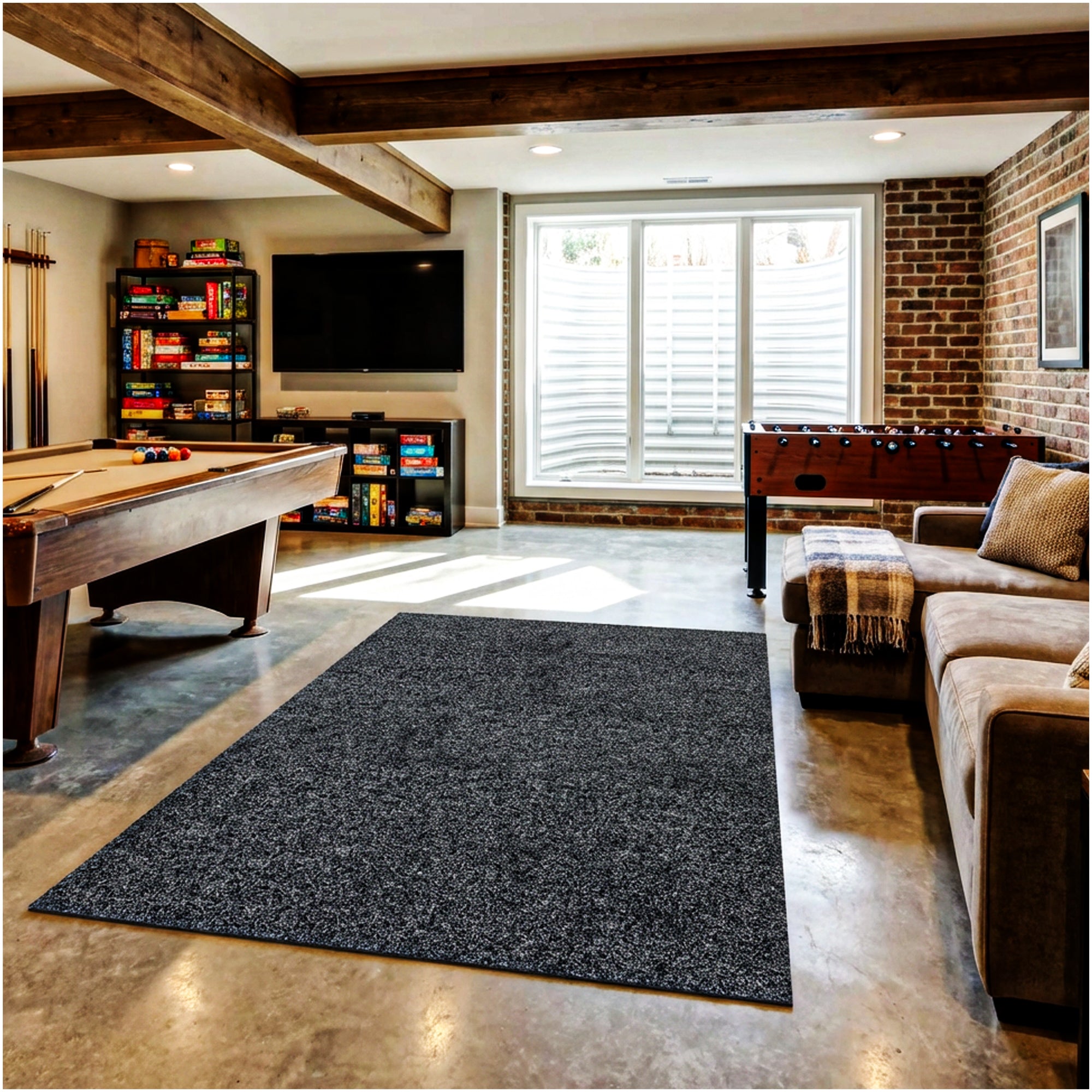 Grizzly Turf Indoor/Outdoor Area Rug – Durable, Weatherproof, Custom Cut