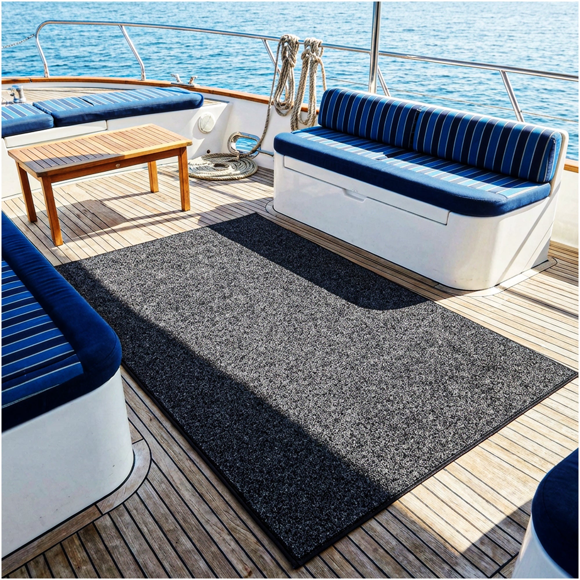 Grizzly Turf Indoor/Outdoor Area Rug – Durable, Weatherproof, Custom Cut