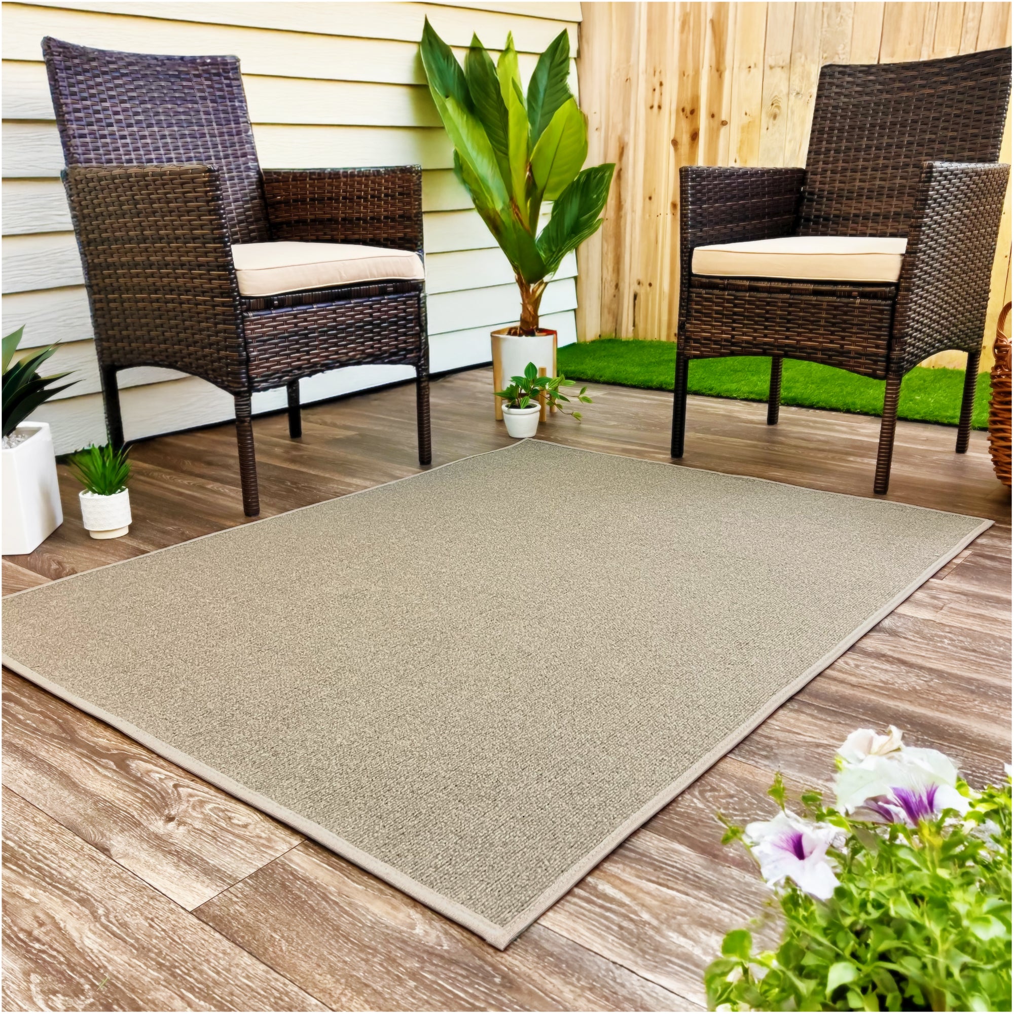 Roanoke Rib Indoor-Outdoor Area Rug in Custom Sizes - Sample