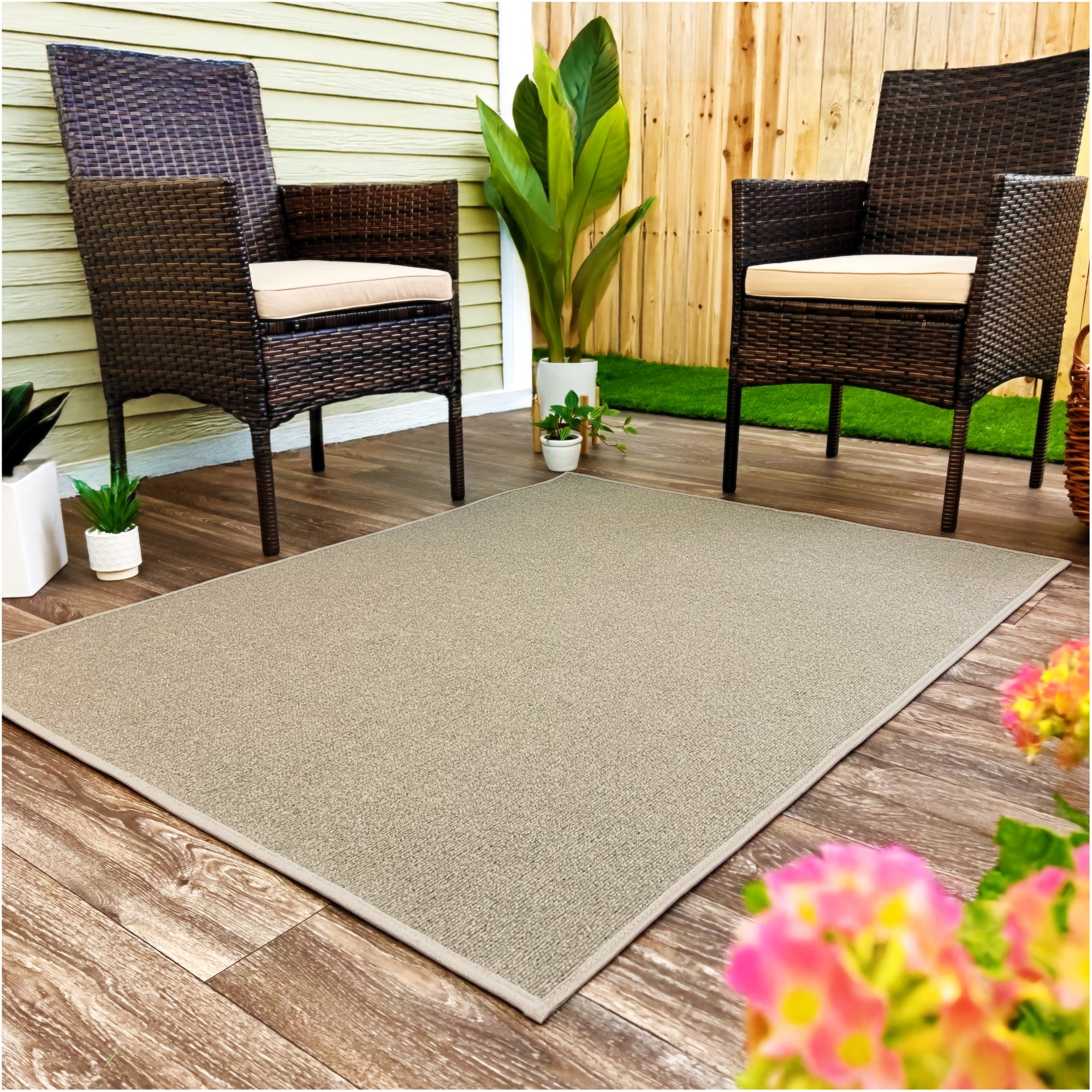 Roanoke Rib Indoor-Outdoor Area Rug in Custom Sizes - Sample