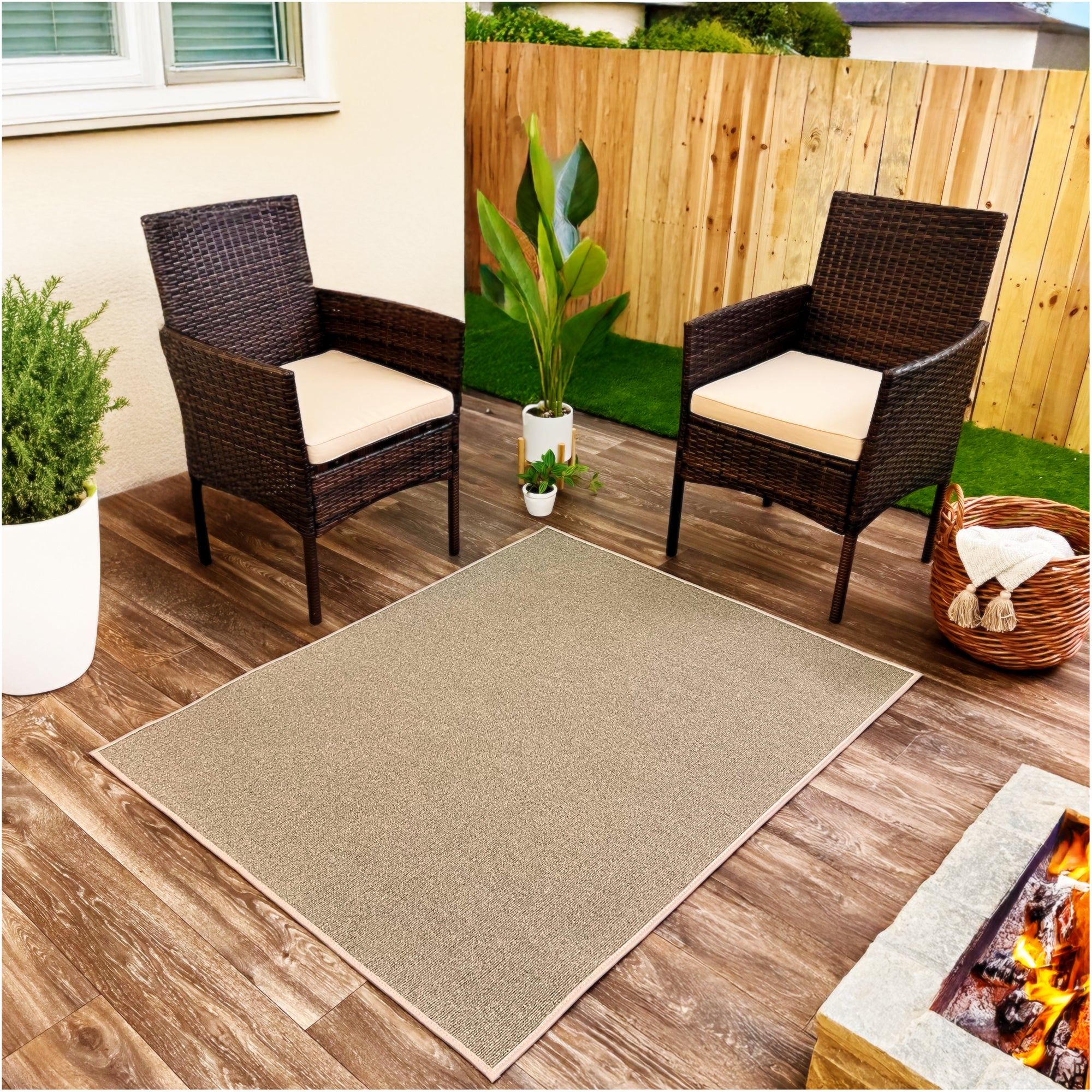Roanoke Rib Indoor-Outdoor Area Rug in Custom Sizes - Sample