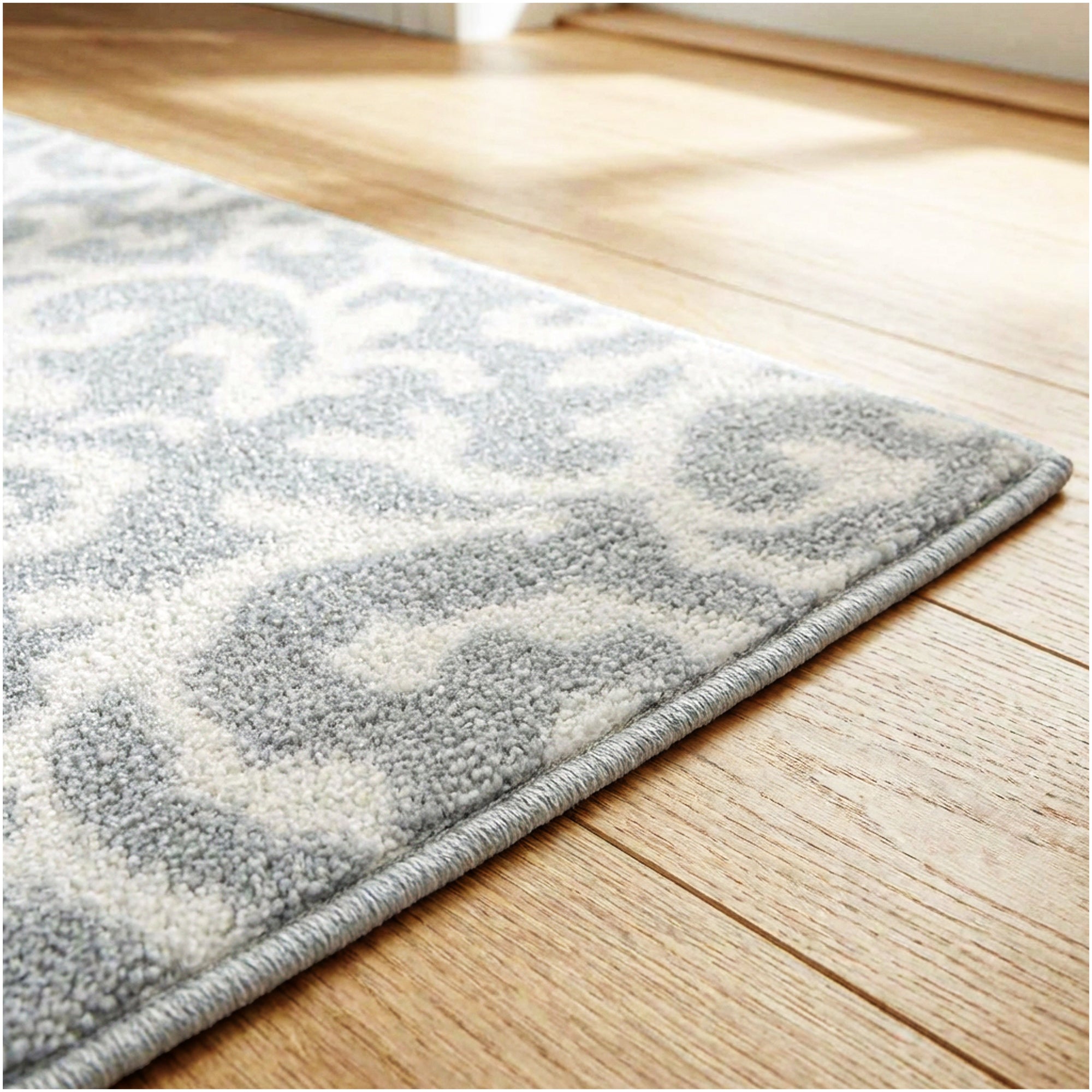 Milliken Coral Springs Indoor Area Rug | Standard Sizes & Color Options