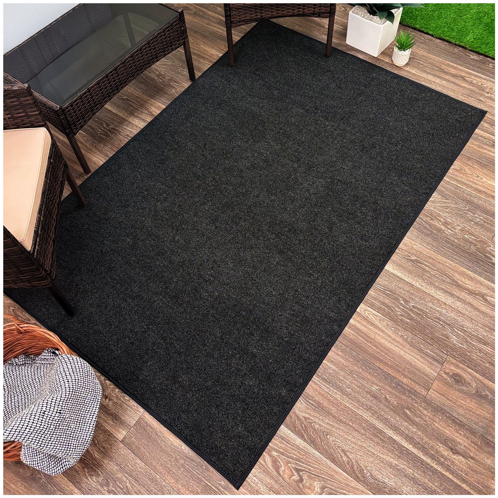 Ribbed Indoor-Outdoor Area Rug