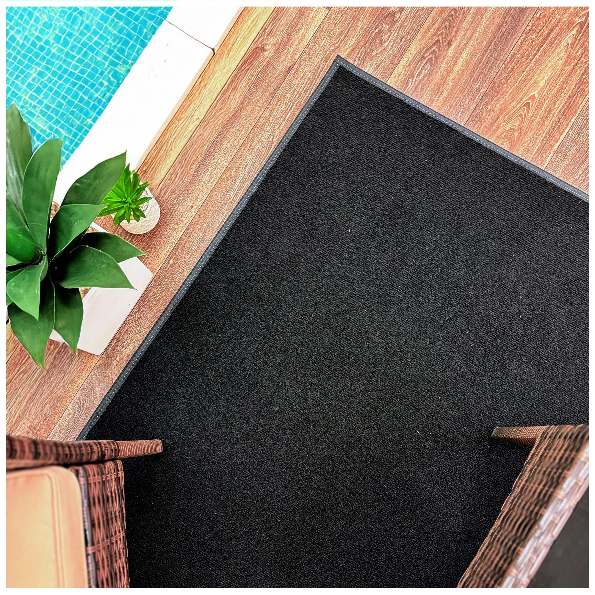 Ribbed Indoor-Outdoor Area Rug