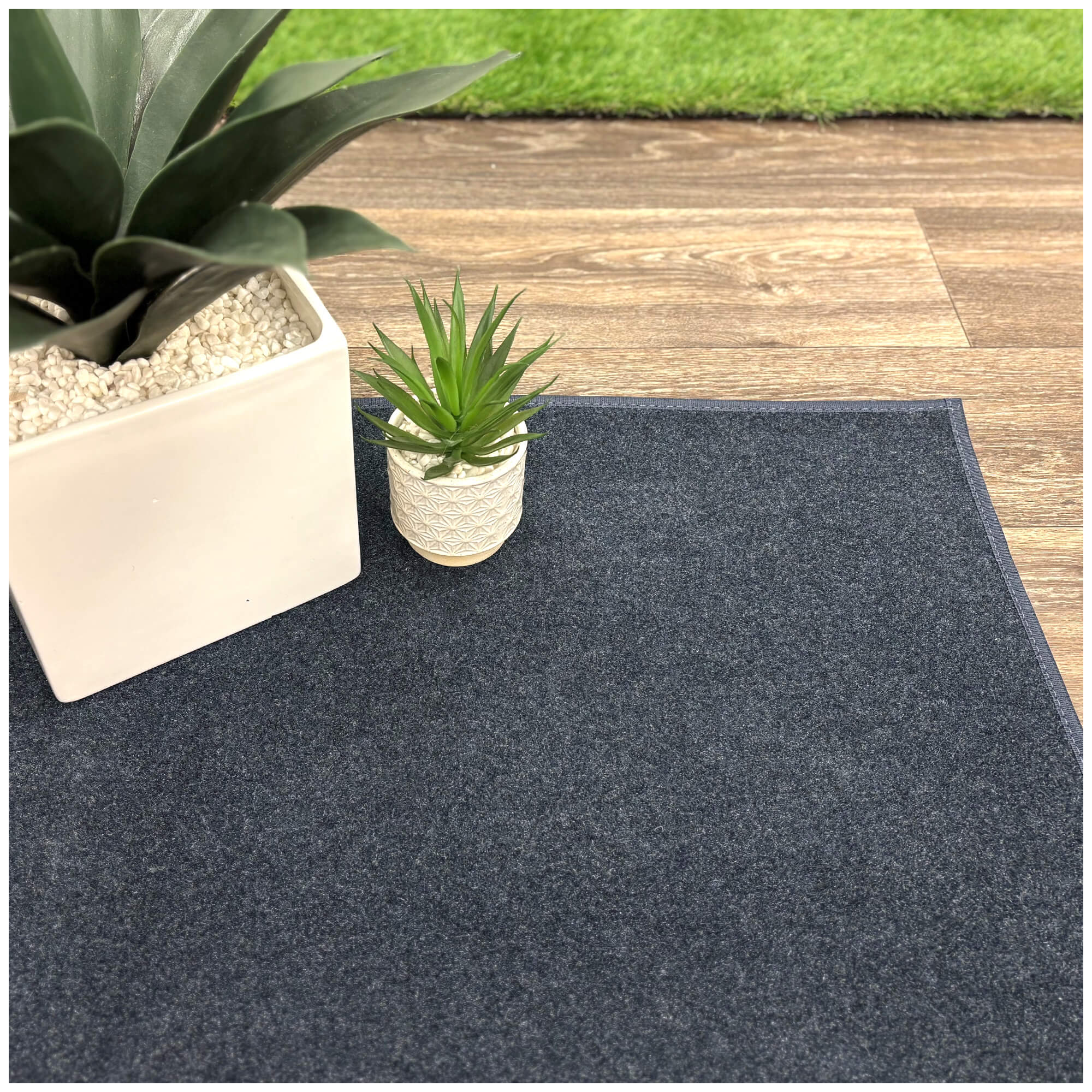 Economical Indoor/Outdoor Carpet Rug (10 Colors)