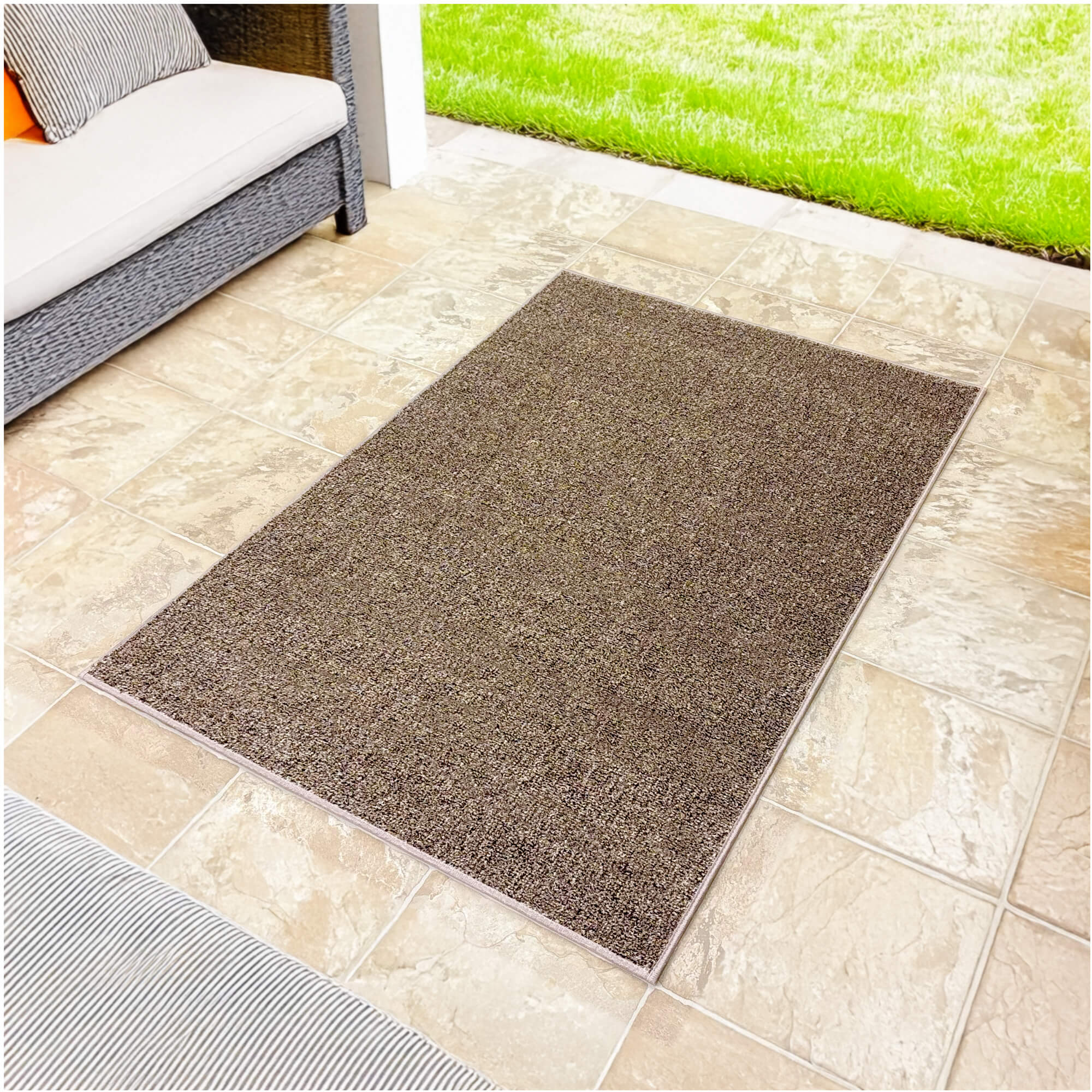 Arbor View Premium Artificial Grass Rug – Custom Sizes Available