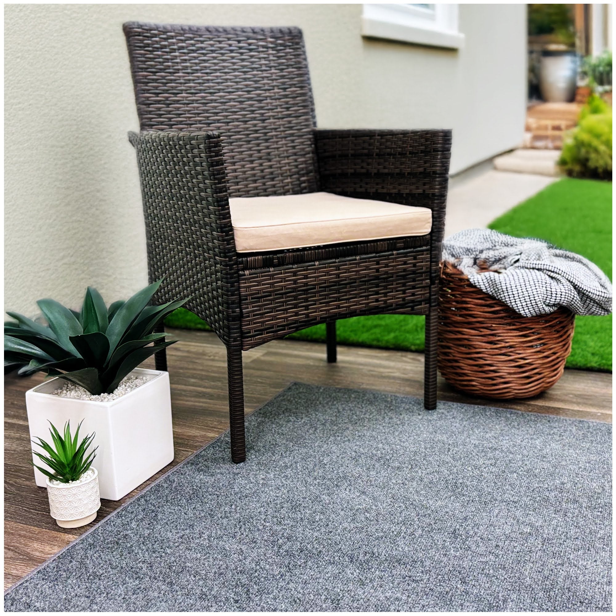 Ribbed Indoor-Outdoor Area Rug