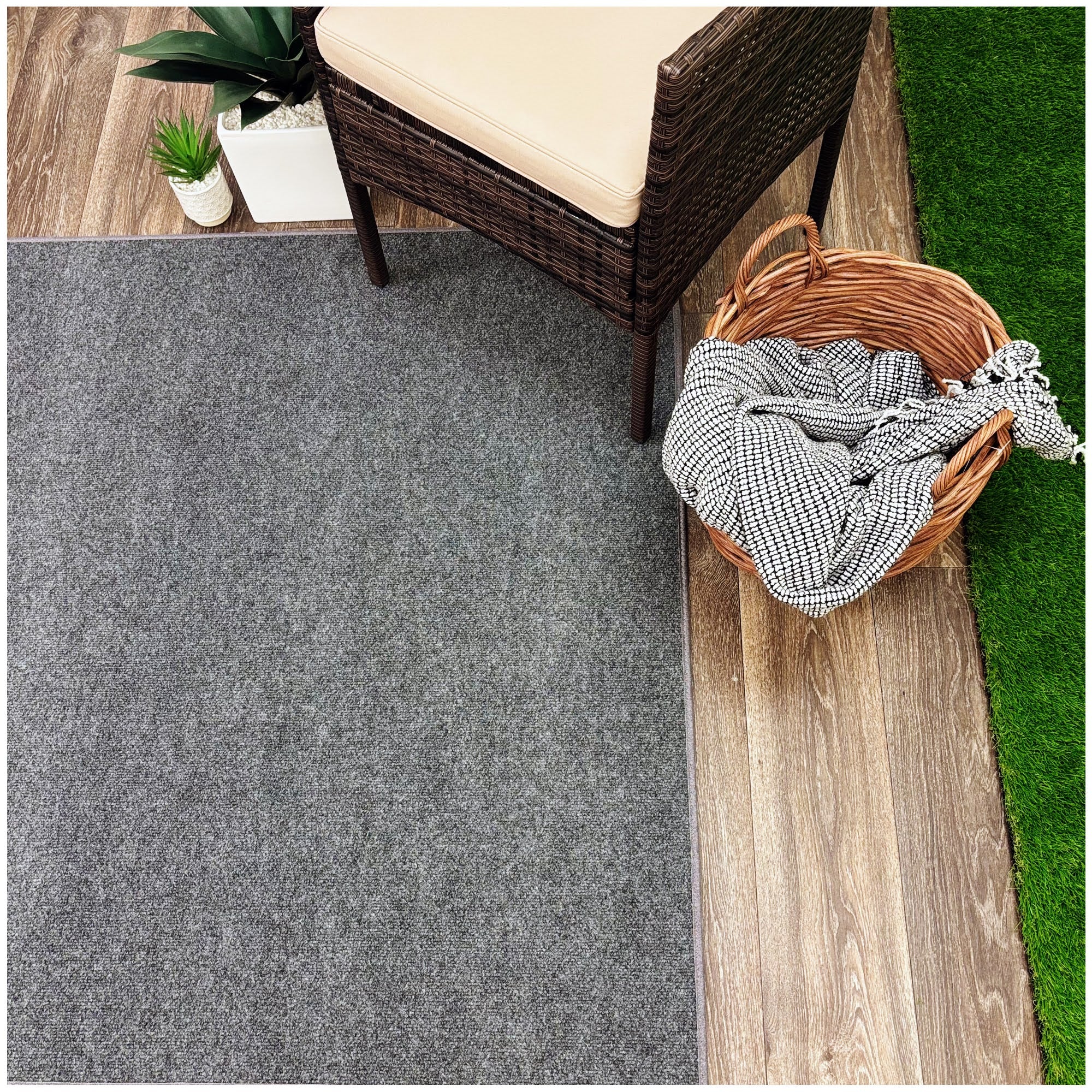 Ribbed Indoor-Outdoor Area Rug