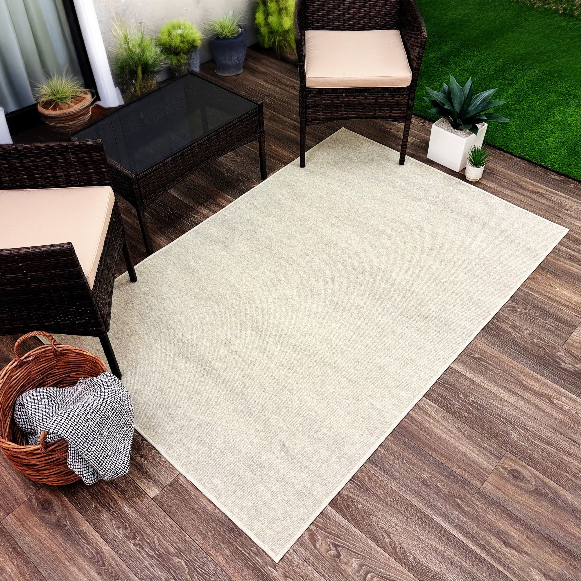 Ribbed Indoor-Outdoor Area Rug