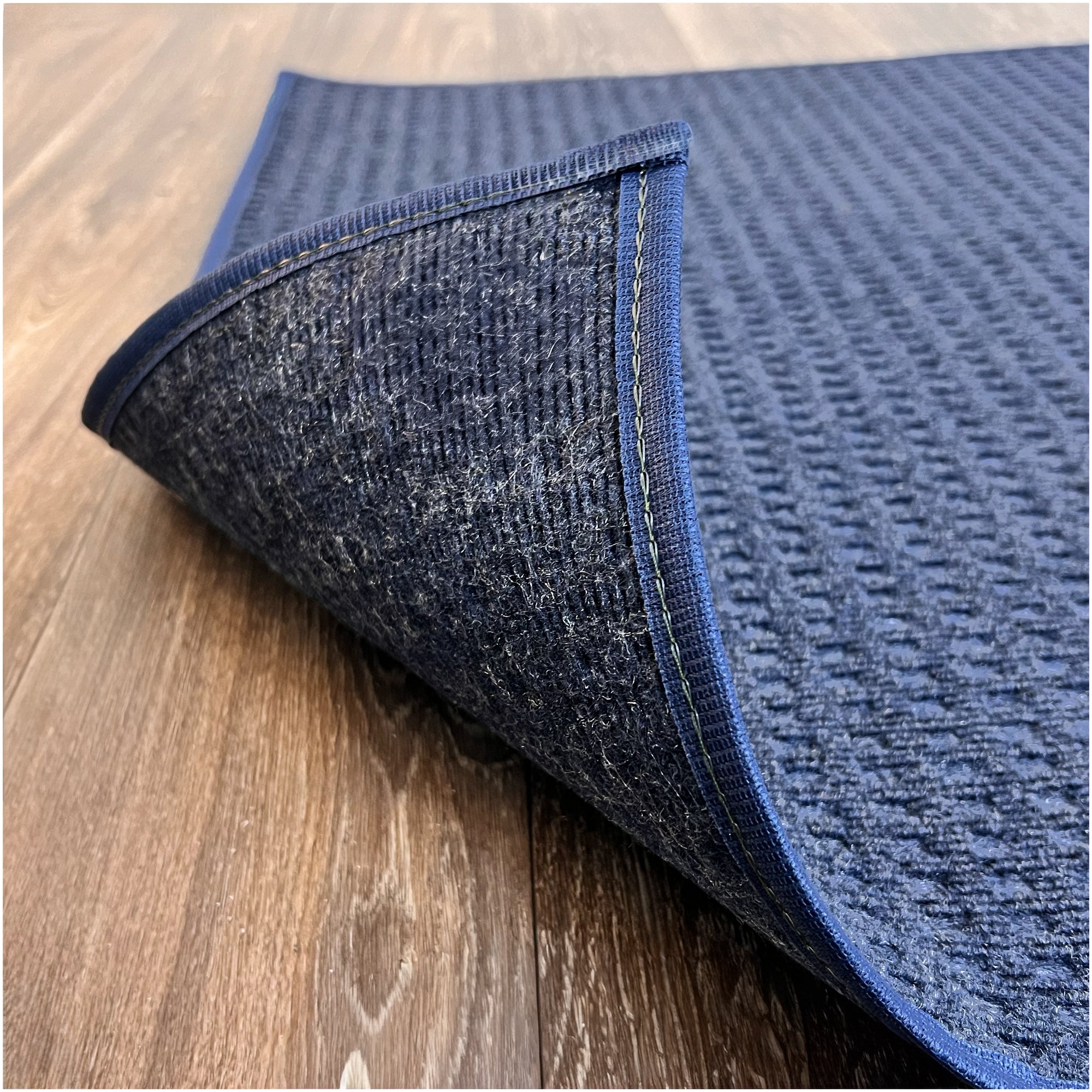 Interlace Waffle Pattern Indoor & Outdoor Rug – Eco-Friendly PET Fiber, Custom Sizes