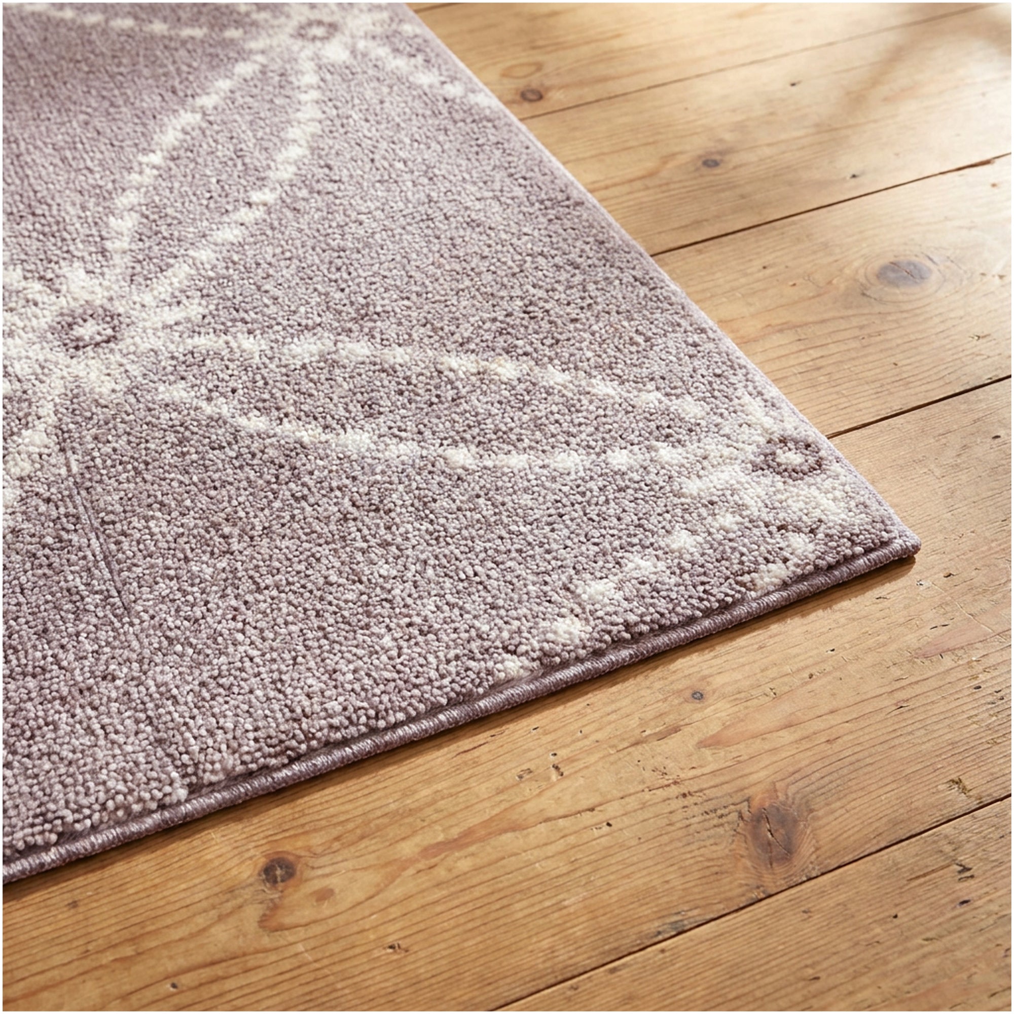 Milliken Charthouse Pattern Indoor Area Rug – 40 oz Cut Pile, Custom Sizes & Colors