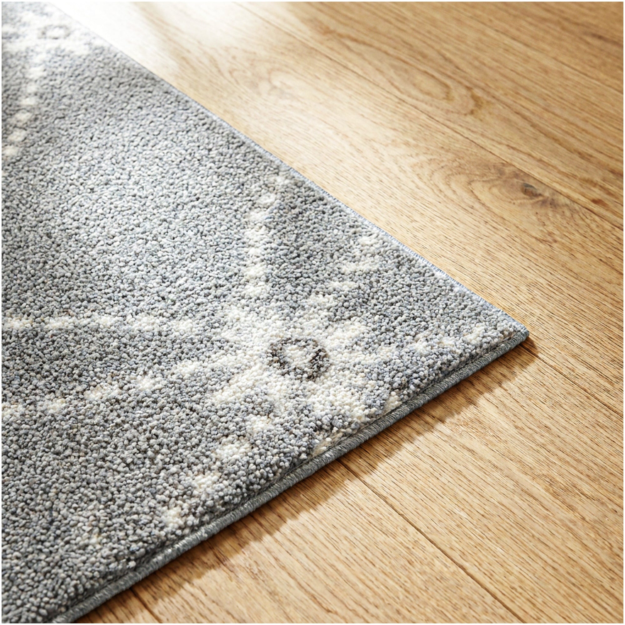 Milliken Charthouse Pattern Indoor Area Rug – 40 oz Cut Pile, Custom Sizes & Colors