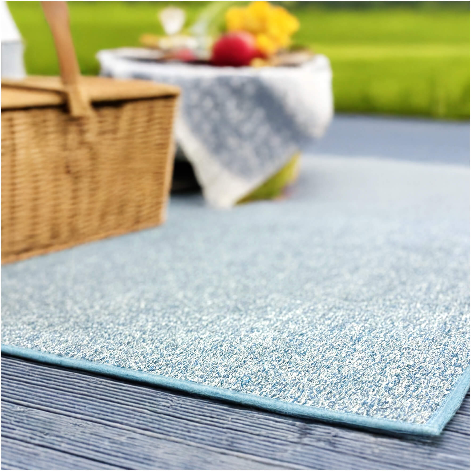 Arbor View Premium Artificial Grass Rug – Custom Sizes Available