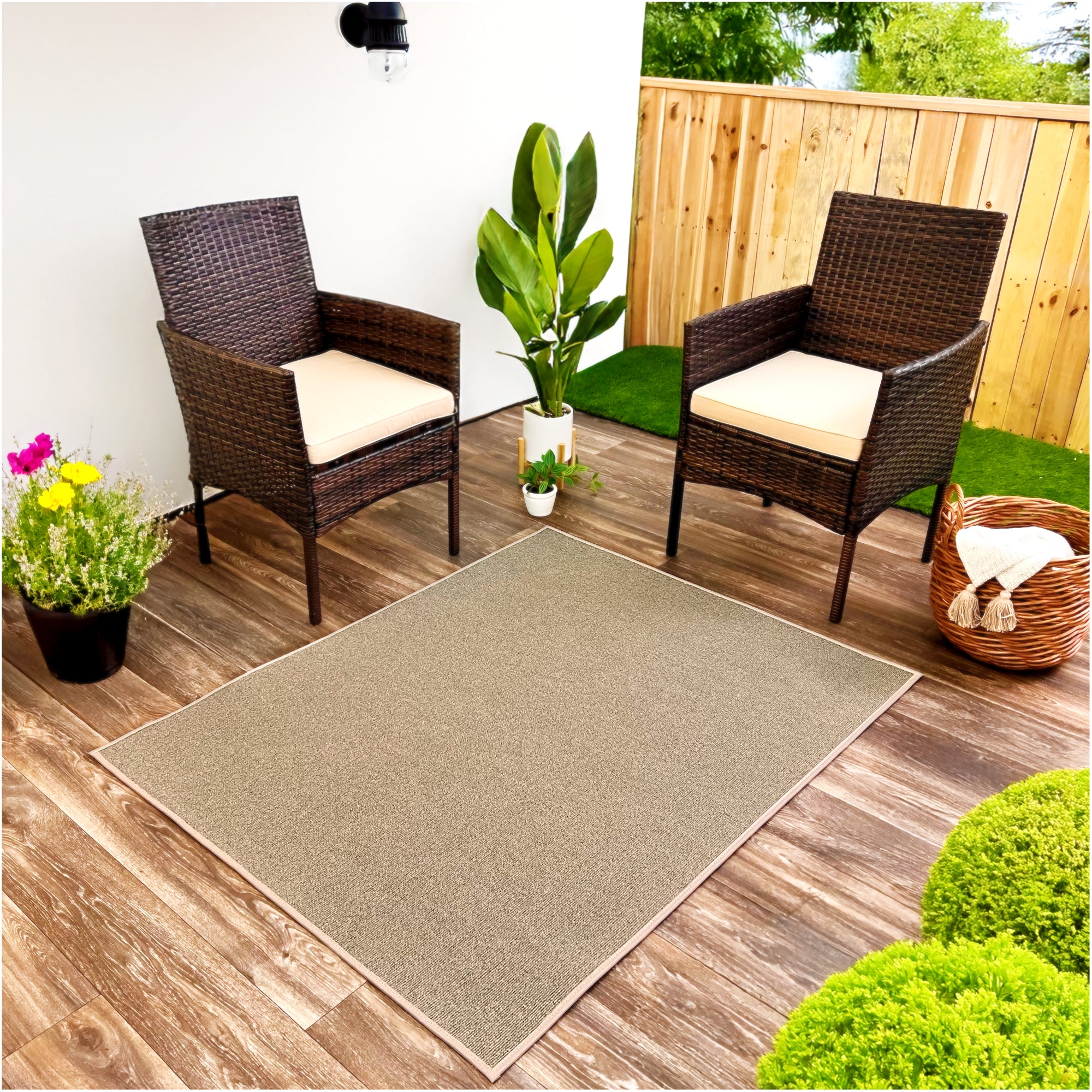 Roanoke Rib Indoor-Outdoor Area Rug in Custom Sizes - Sample