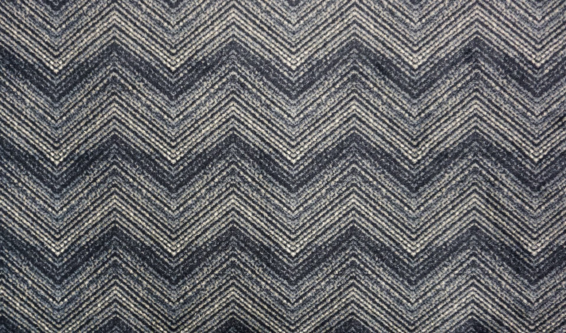 Wow Chevron Pattern Luxury Area Rug – Festival Collection by Kane Carpet