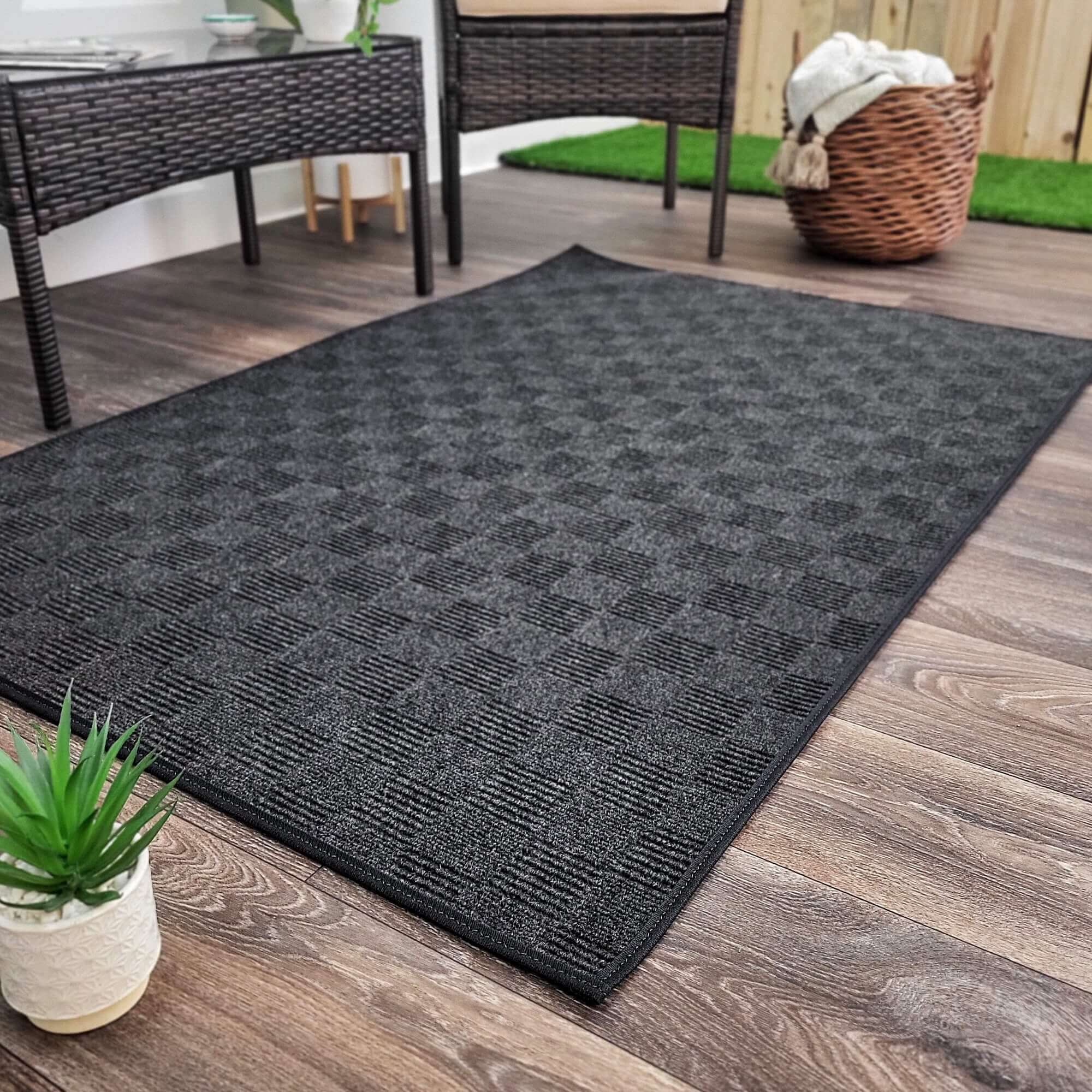 Patchwork Indoor Outdoor Area Rug – Recycled PET, Custom Size