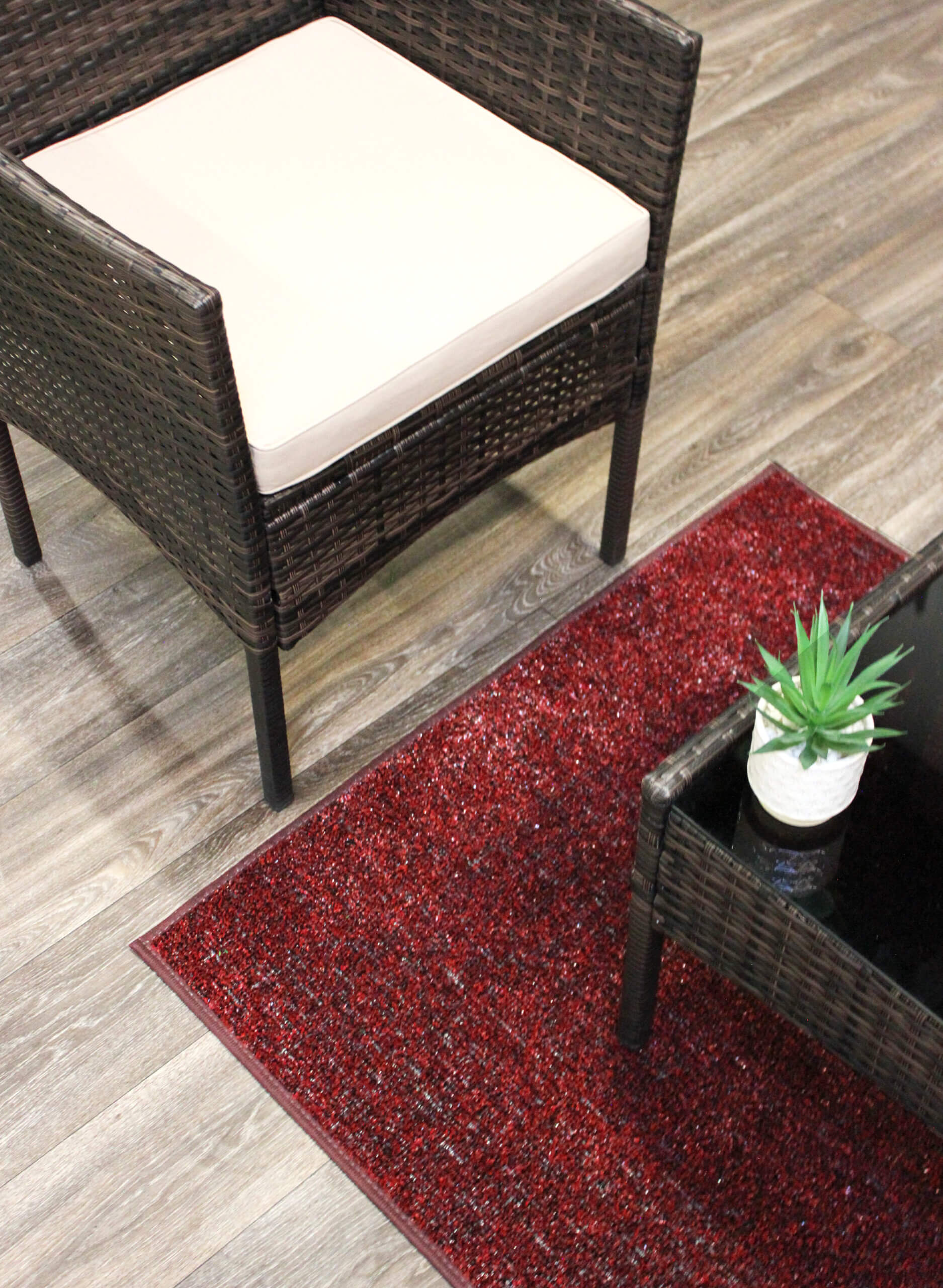 Lightweight Indoor & Outdoor Artificial Grass – 6 Color Options